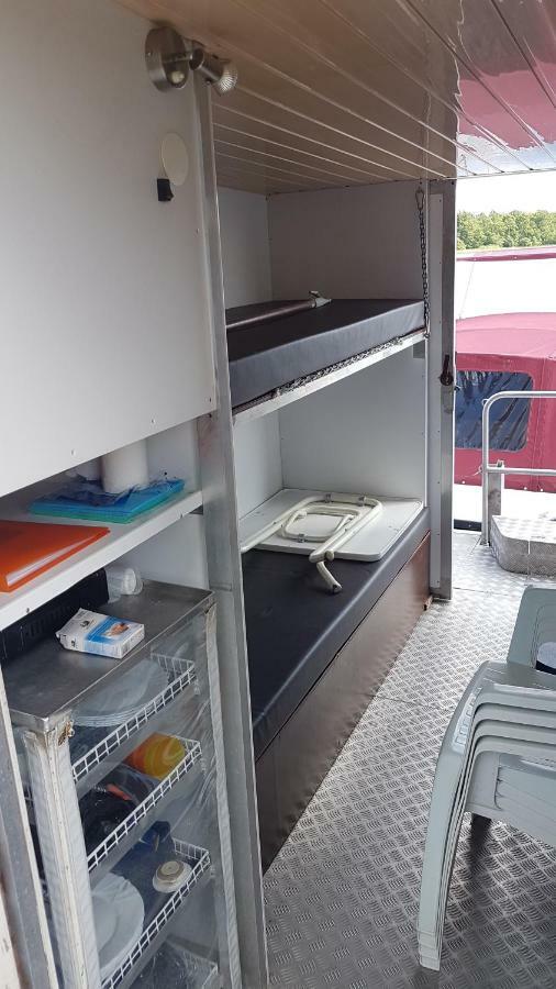 Hausboot Krakow Am See Forelle 1 Und 2 Kültér fotó